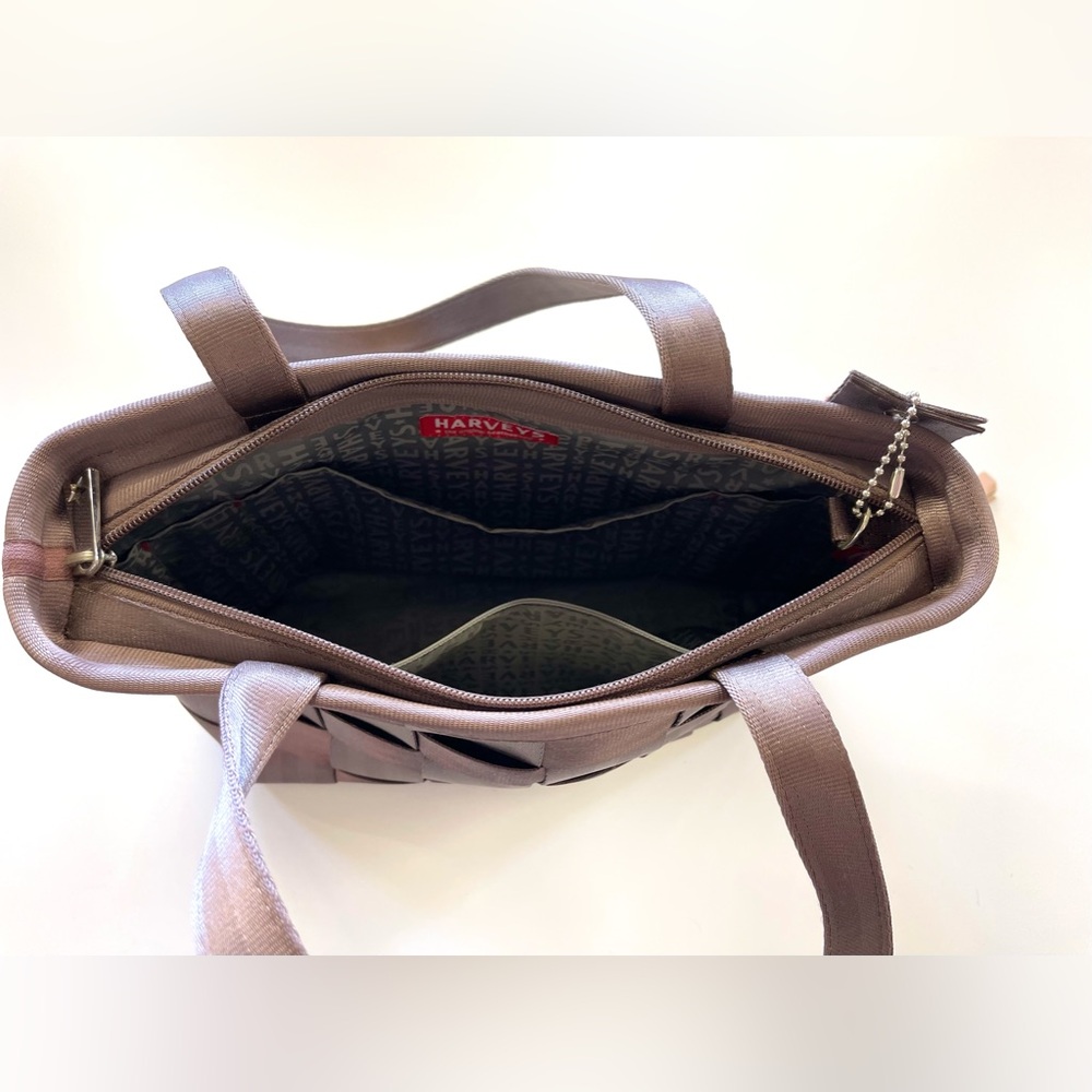 Harveys The Original Seatbelt Shoulder Bag‎ in Brown - Picture 3 of 9